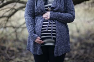 Yoga & Hypnose pour la femme enceinte : Se libérer d’un premier accouchement traumatisant